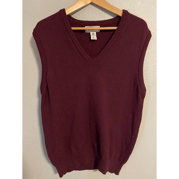 Vintage LL Bean Sweater Vest Mens Medium Burgundy Lambswool Knit Scotland J7184